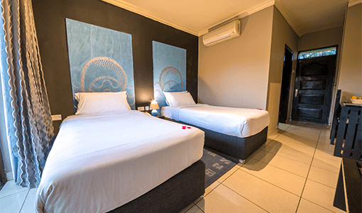 Dolphin Suites -Accommodation - Double Twin deluxe room